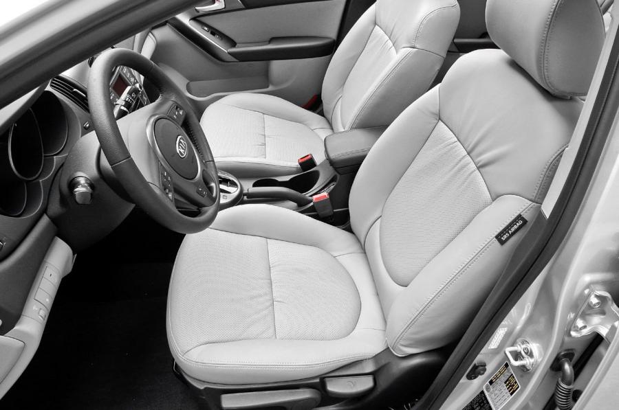  Kia Forte 2010 года  (фото 12 из 18)